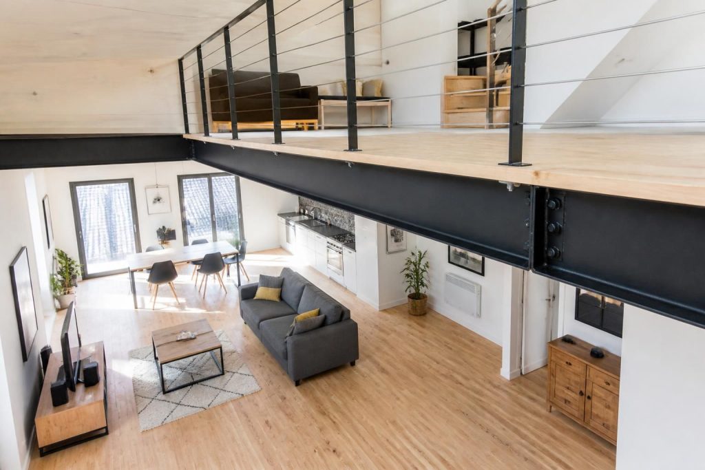 découvrez comment choisir la poutre mezzanine idéale pour optimiser votre espace et assurer la solidité de votre aménagement intérieur.